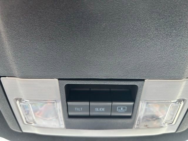 Used 2018 Ford Explorer Limited w/ Equipment Group 301A FWD image 18