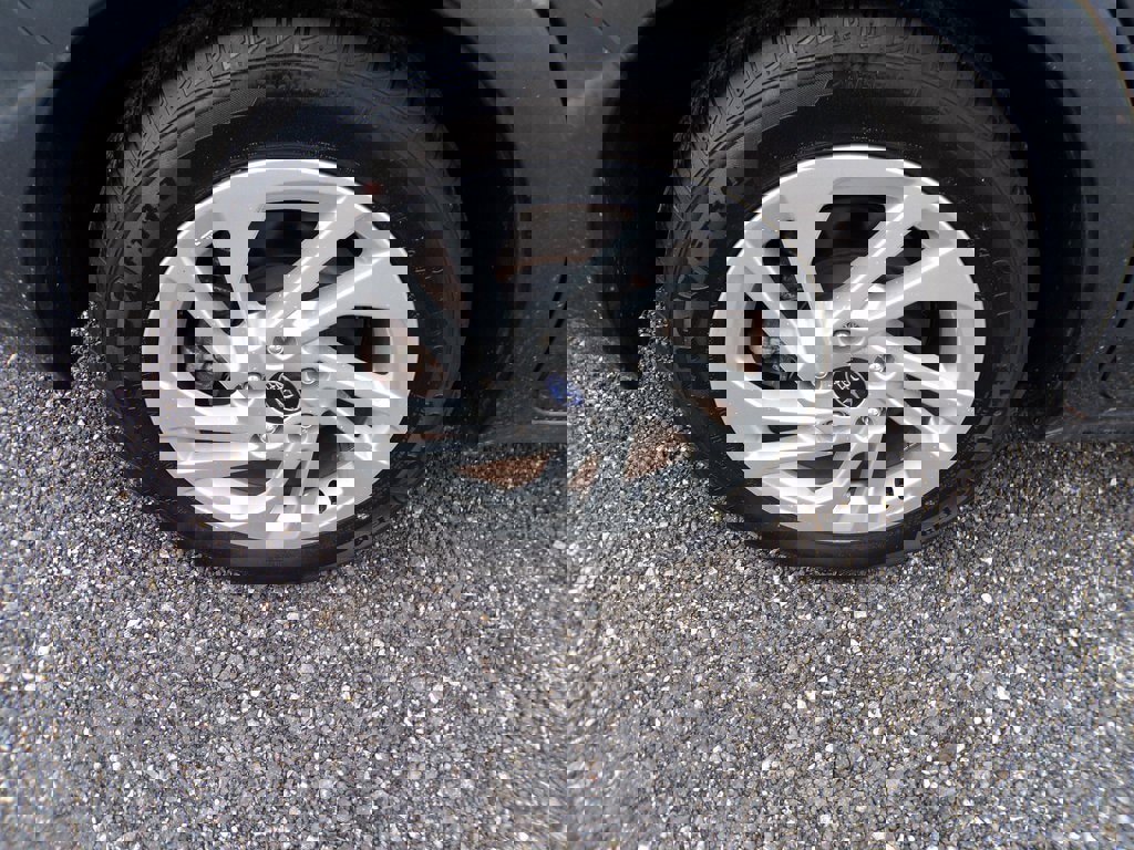 Used 2024 Subaru Impreza 2.0i image 6