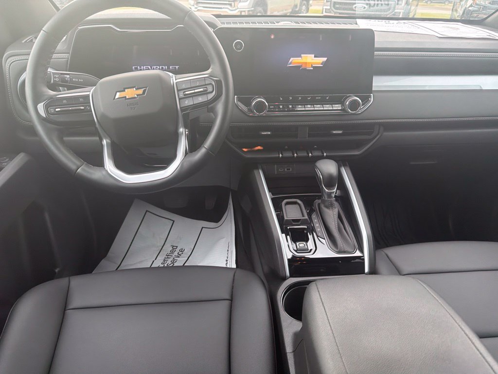 Used 2025 Chevrolet Colorado LT w/ LT Convenience Package RWD image 16