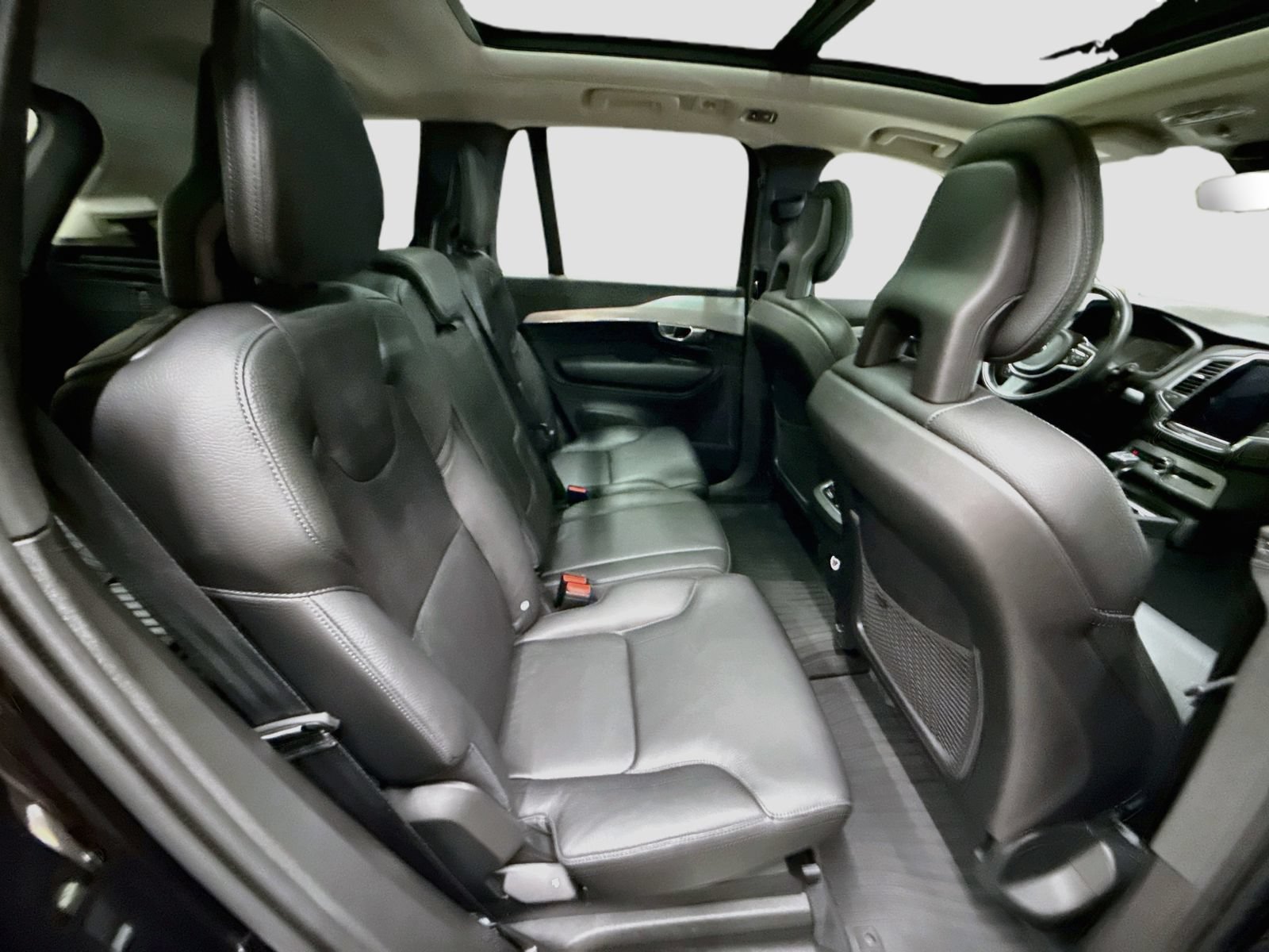 Used 2018 Volvo XC90 T5 Momentum w/ Convenience Package AWD/4WD image 31