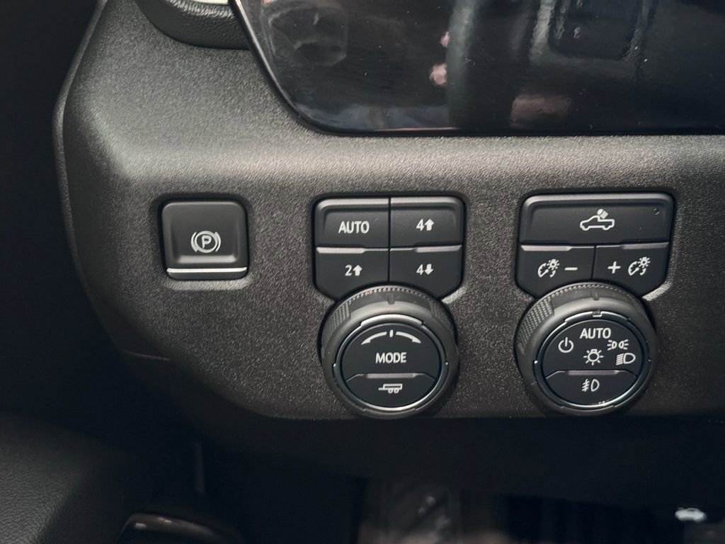 Certified 2023 Chevrolet Silverado 1500 RST w/ Z71 Off-Road Package image 23