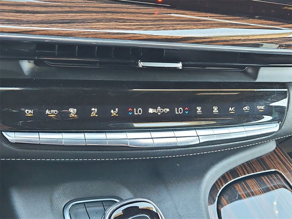 Certified 2021 Cadillac Escalade ESV Premium Luxury image 12