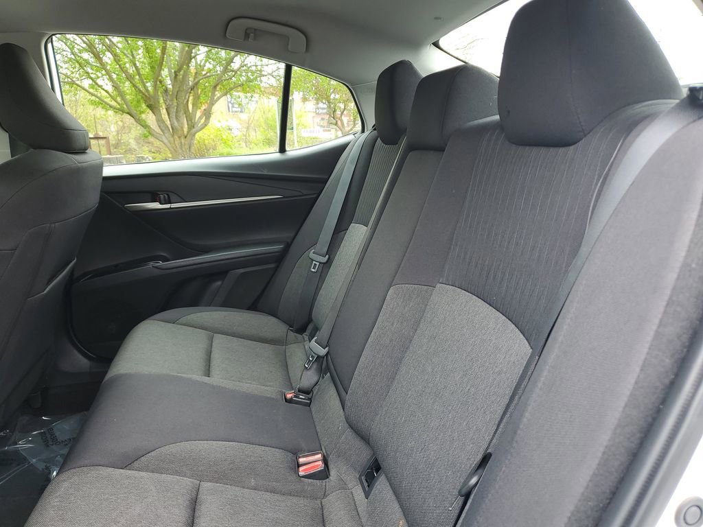 Used 2025 Toyota Camry LE FWD image 9