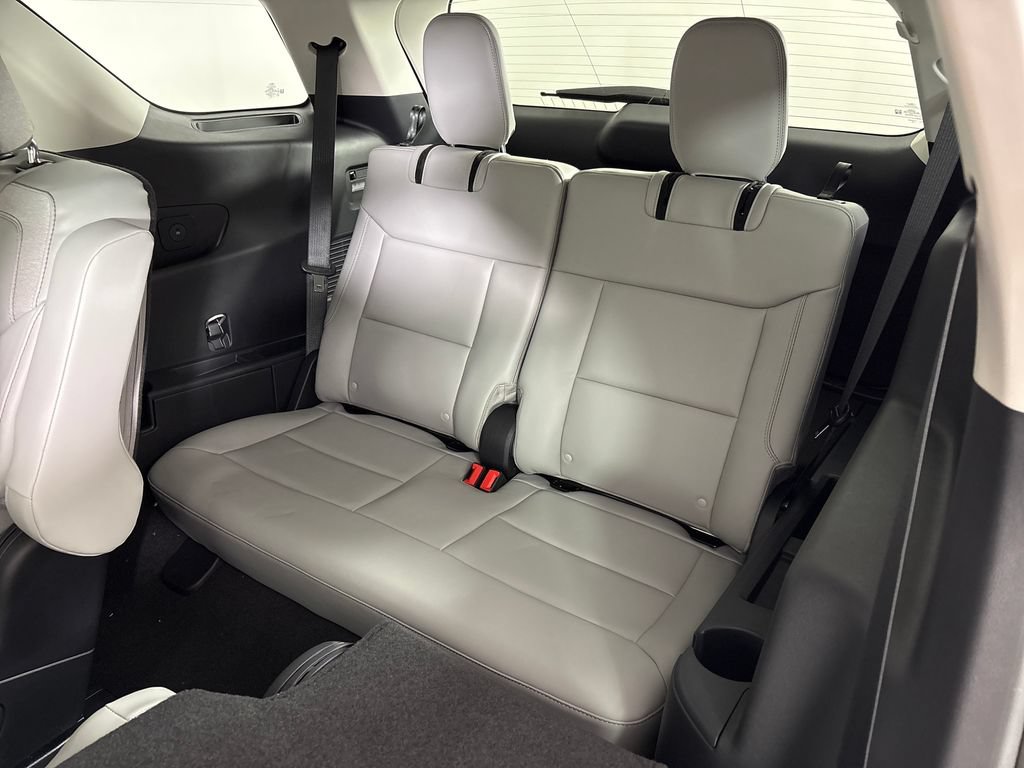 New 2026 Ford Explorer Active w/ Active Comfort Package RWD image 29
