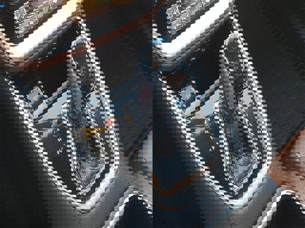 Used 2020 Subaru Outback Touring image 16