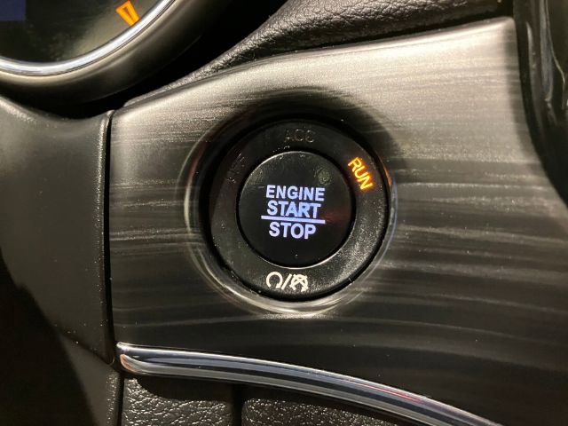 Used 2019 Jeep Grand Cherokee Limited w/ Luxury Group II image 31