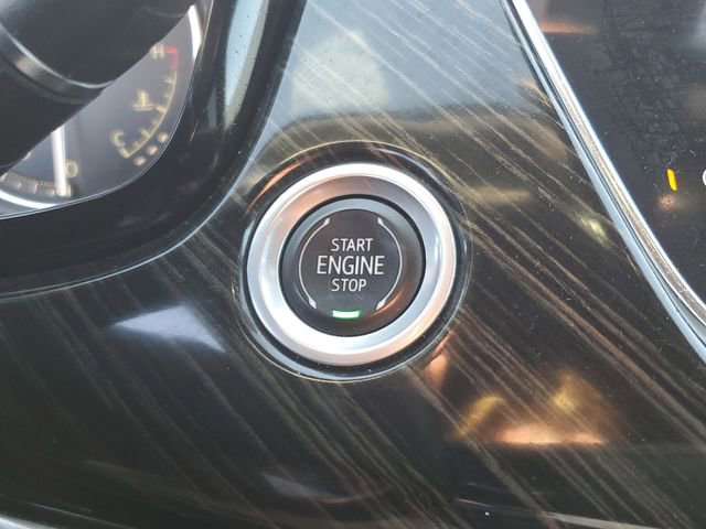 Used 2023 Cadillac XT6 Premium Luxury AWD/4WD image 25