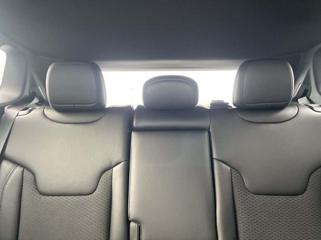 New 2026 Jeep Compass Latitude AWD/4WD image 19