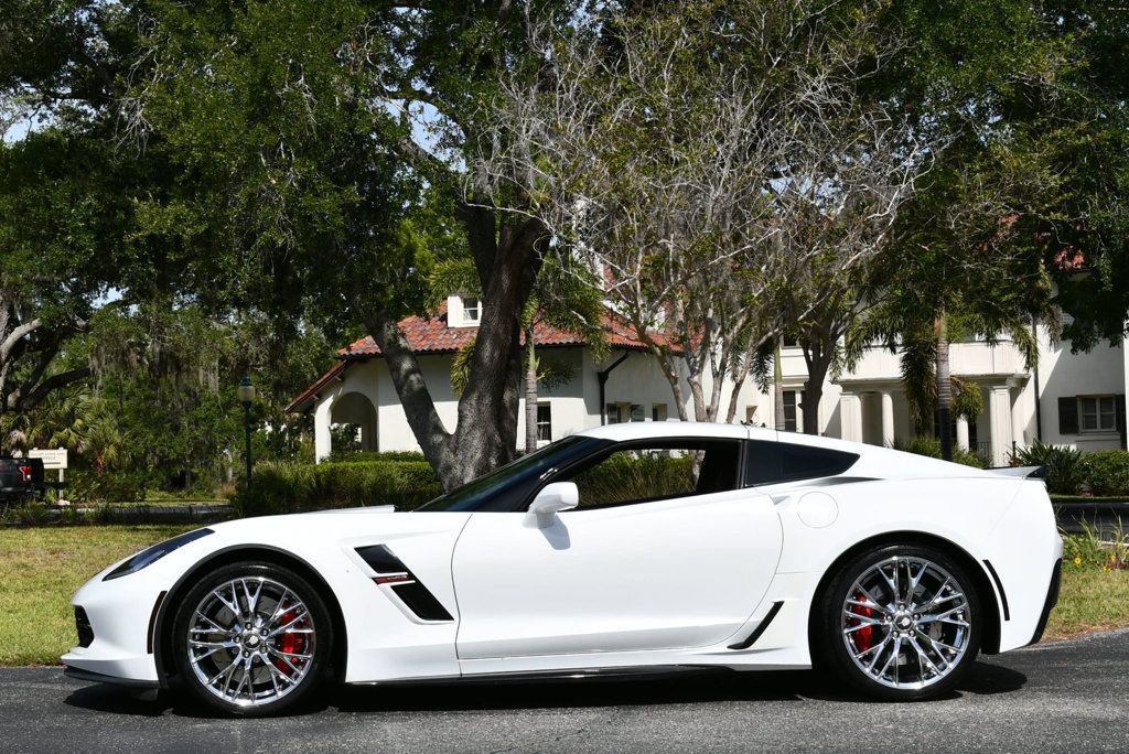 Used 2017 Chevrolet Corvette Grand Sport RWD image 23