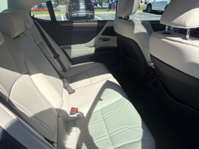 Certified 2024 Lexus ES 350 Ultra Luxury w/ Accessory Package (Z2) FWD image 31