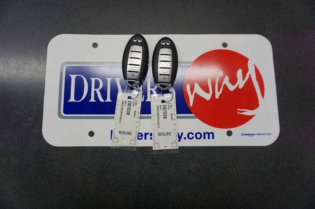 Used 2023 INFINITI QX80 Sensory w/ Cargo Package image 22