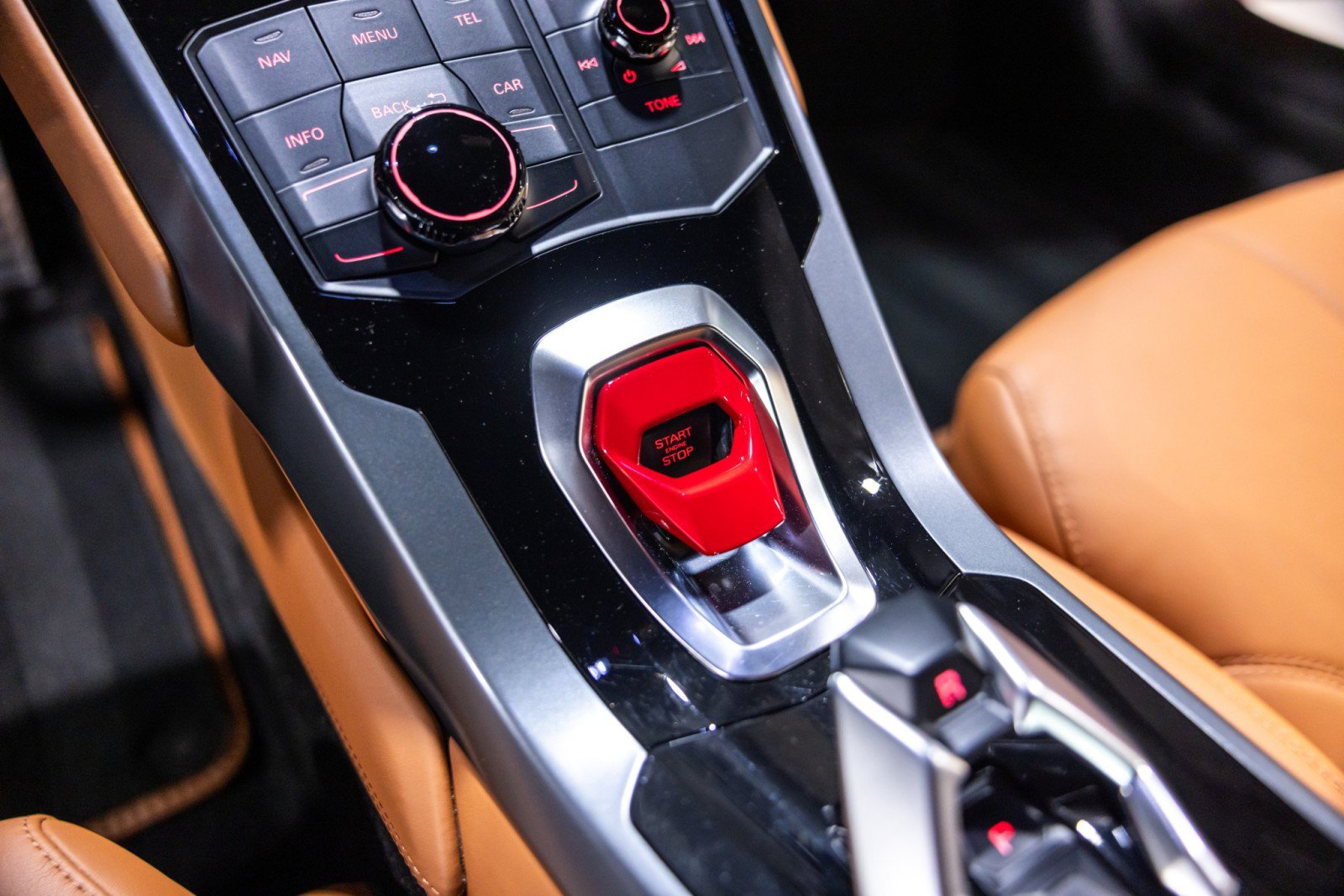 Used 2015 Lamborghini Huracan LP 610-4 AWD/4WD image 41