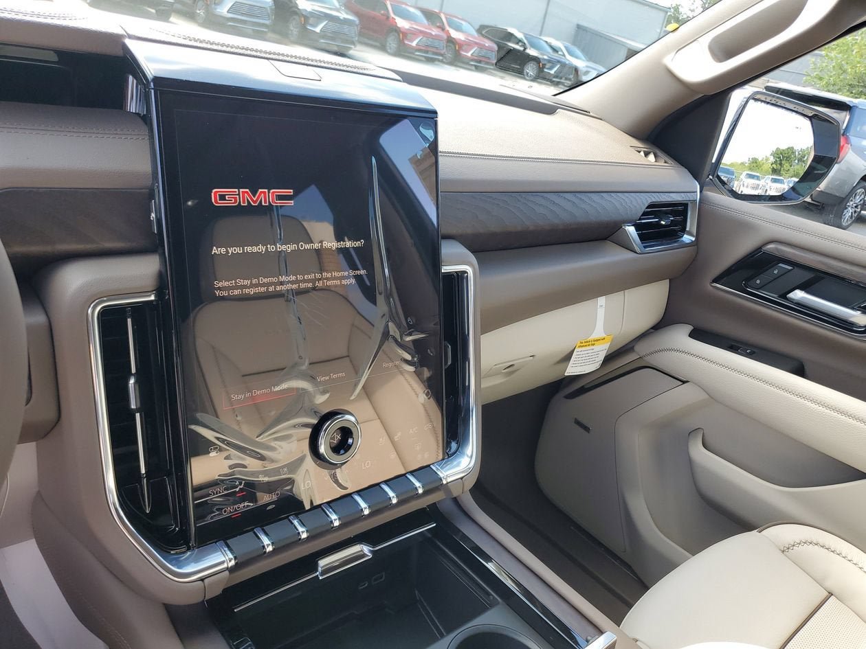 New 2026 GMC Yukon XL Denali w/ Denali Reserve Package AWD/4WD image 26