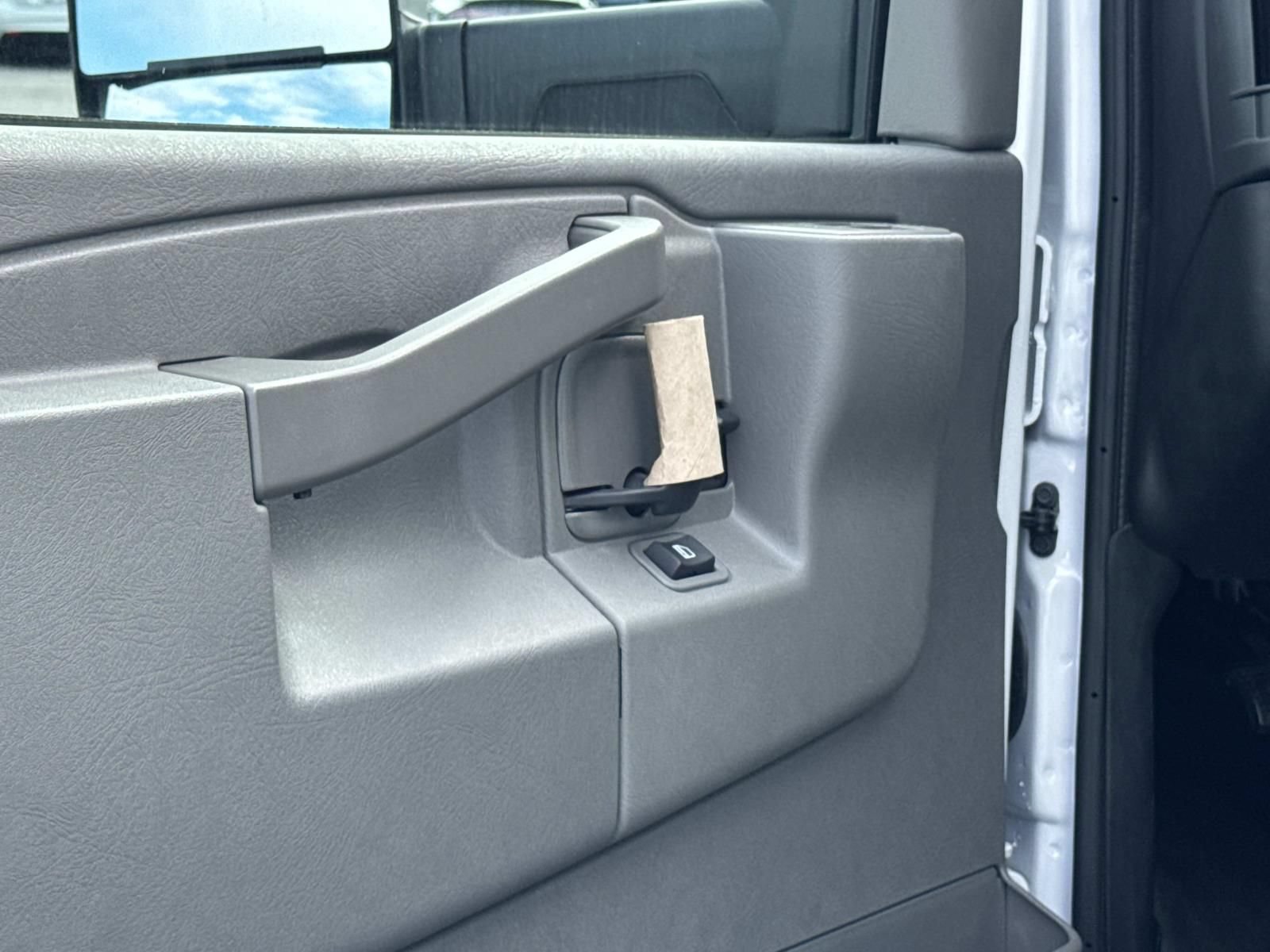 New 2026 Chevrolet Express 3500 w/ Power Convenience Package RWD image 15