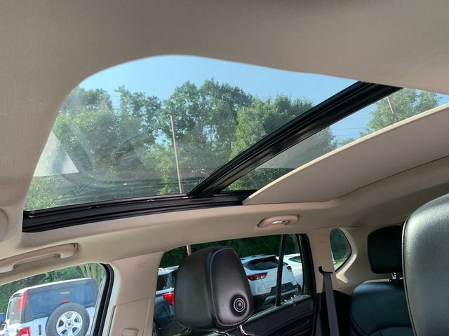 Used 2017 Buick Envision Essence AWD/4WD image 24