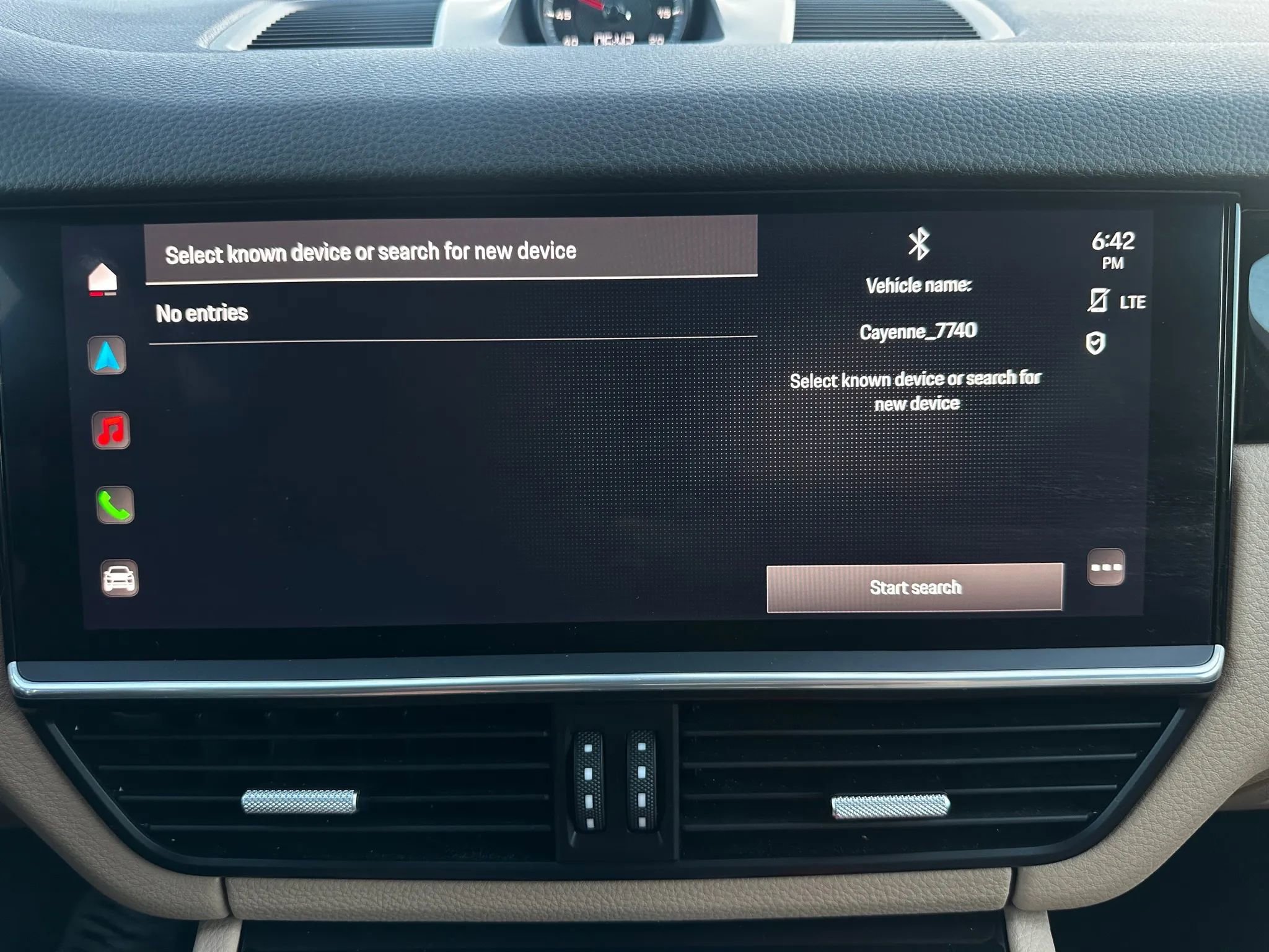 Used 2022 Porsche Cayenne Sport Utility 4D image 45