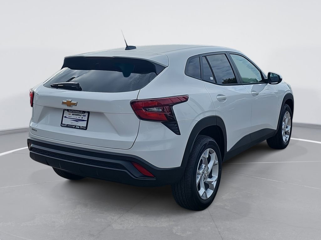 New 2026 Chevrolet Trax LS w/ LS Convenience Package image 3