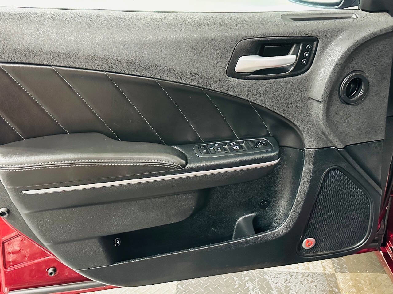 Used 2018 Dodge Charger GT image 29