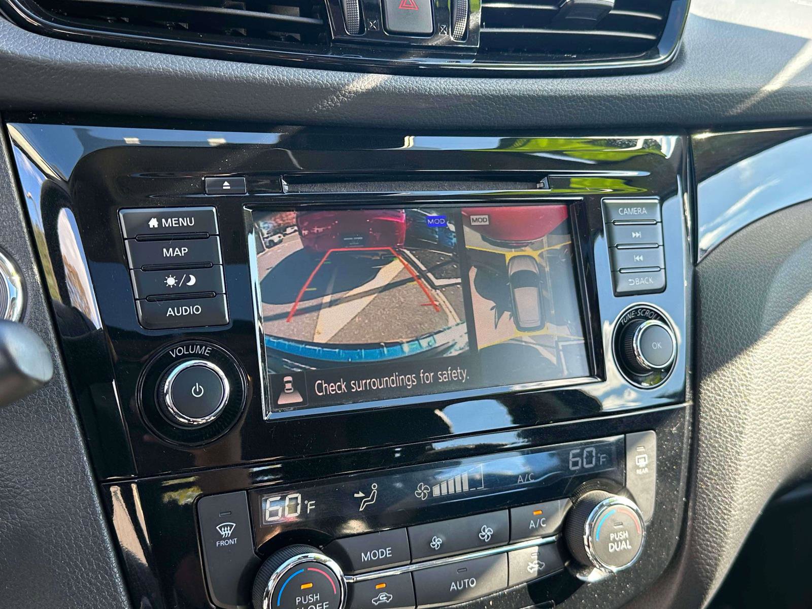 Used 2022 Nissan Rogue Sport SL w/ Premium Package image 30