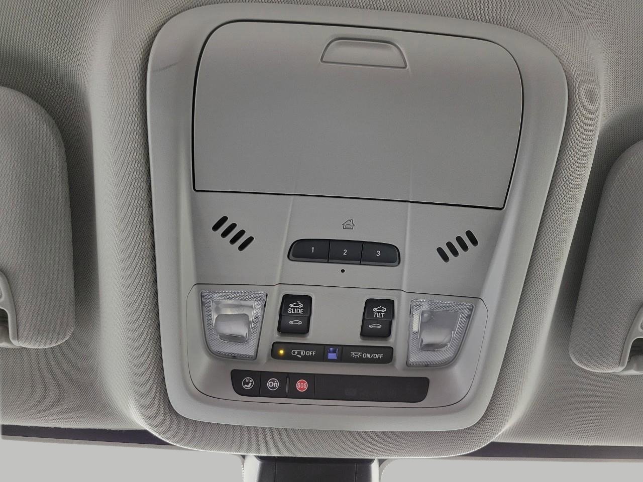 Certified 2023 GMC Acadia SLT w/ Trailering Package image 19