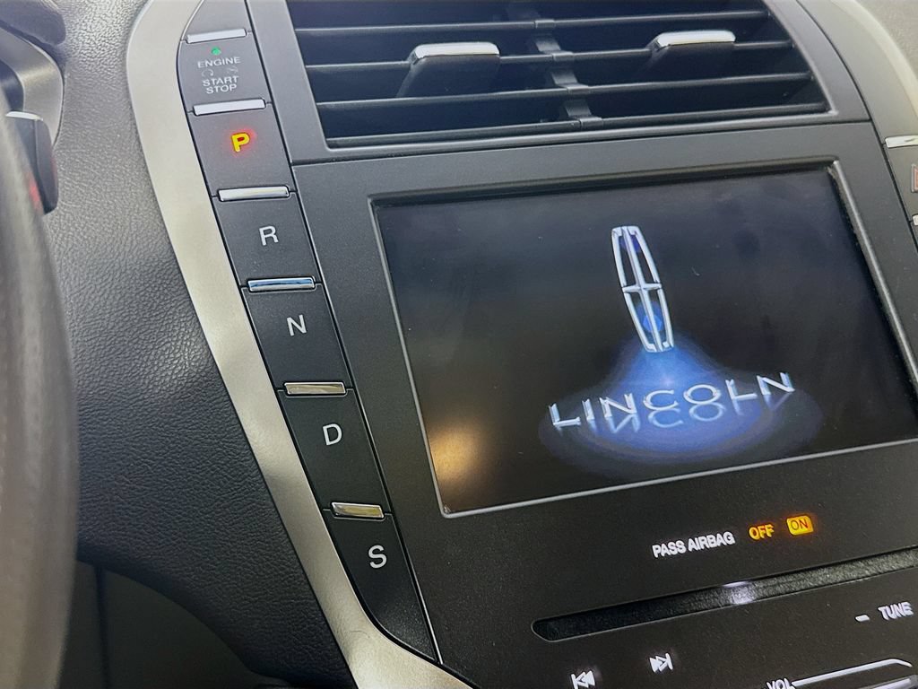 Used 2014 Lincoln MKZ AWD w/ Equipment Group 102A Reserve image 20
