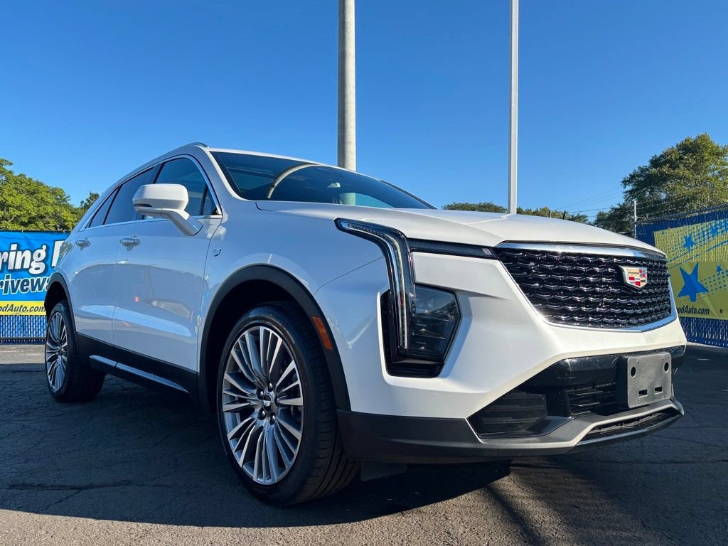Used 2024 Cadillac XT4 Premium Luxury AWD/4WD image 34