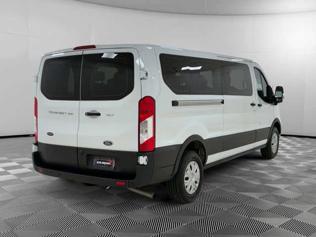 Used 2023 Ford Transit 350 XLT image 3