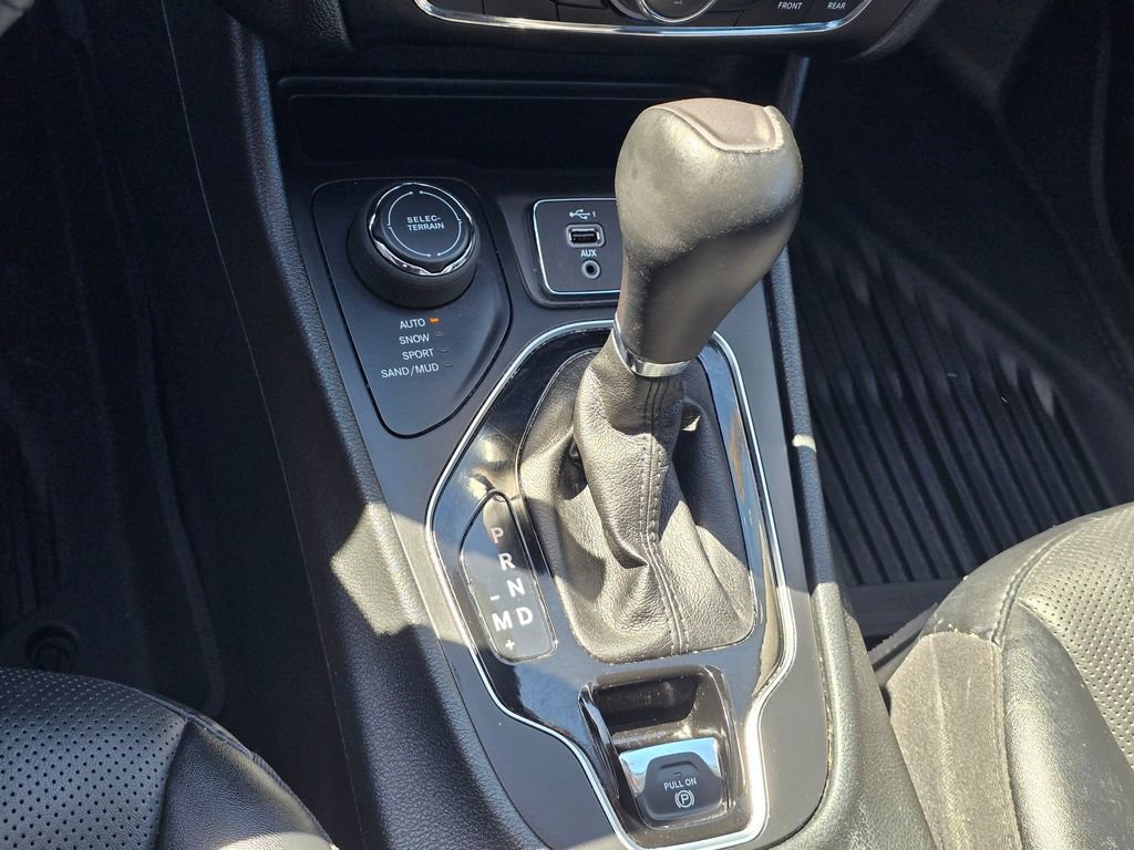 Used 2023 Jeep Cherokee Altitude Lux w/ Elite Group AWD/4WD image 25