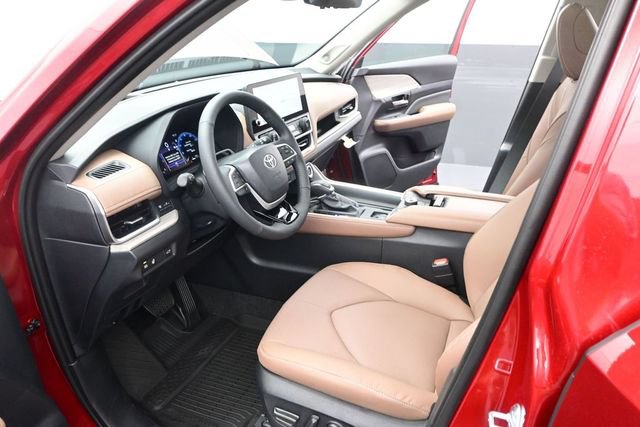 New 2026 Toyota Grand Highlander AWD image 5