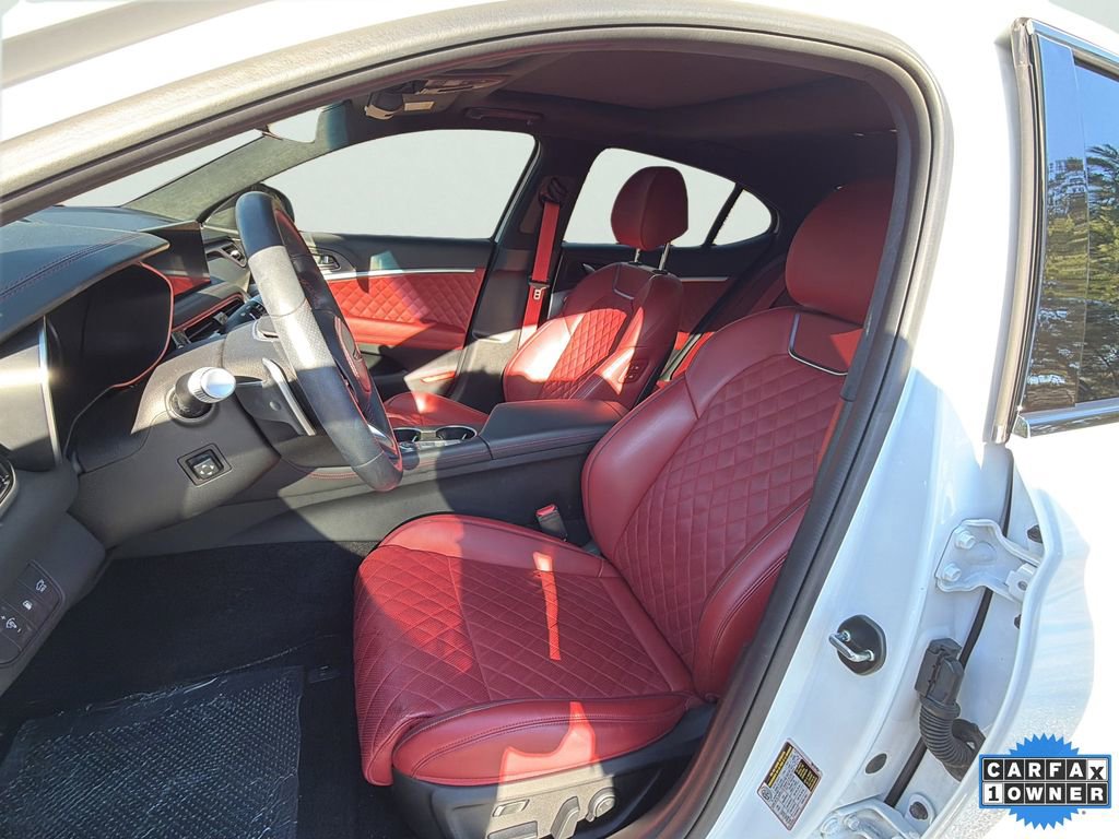 Used 2025 Genesis G70 3.3T Advanced w/ Sport Prestige Package image 2