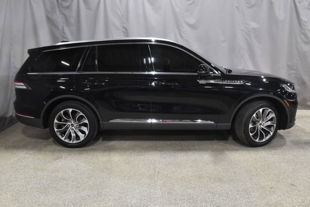 Used 2025 Lincoln Aviator Reserve image 3