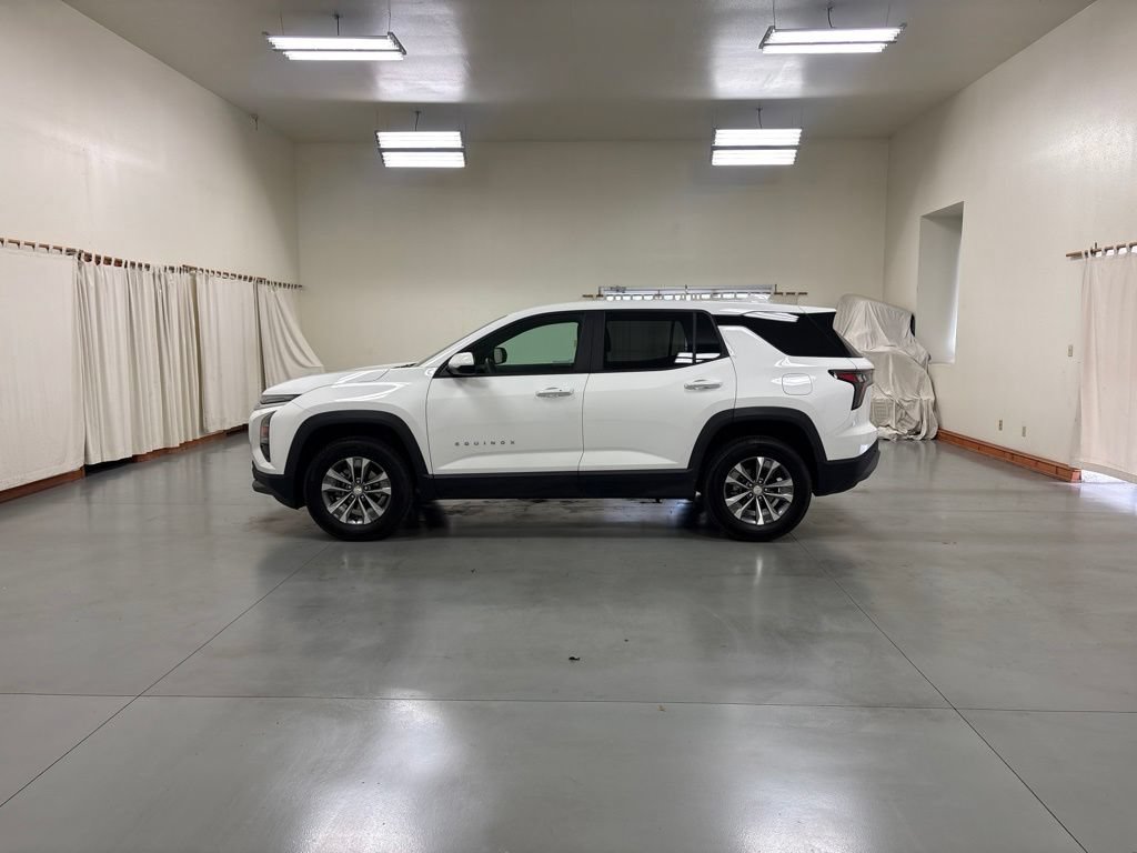 Used 2026 Chevrolet Equinox LT AWD/4WD image 5