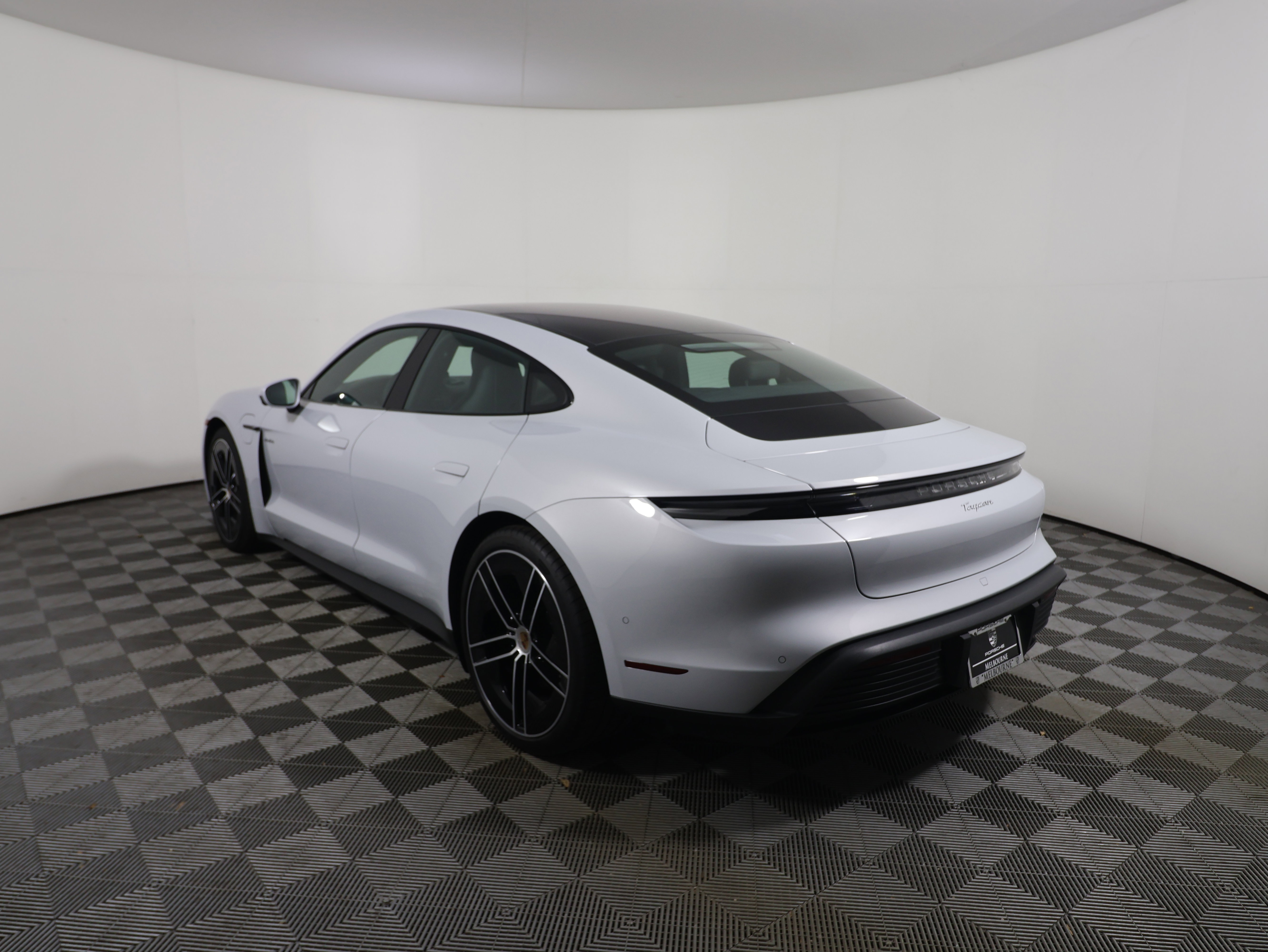 New 2025 Porsche Taycan image 3