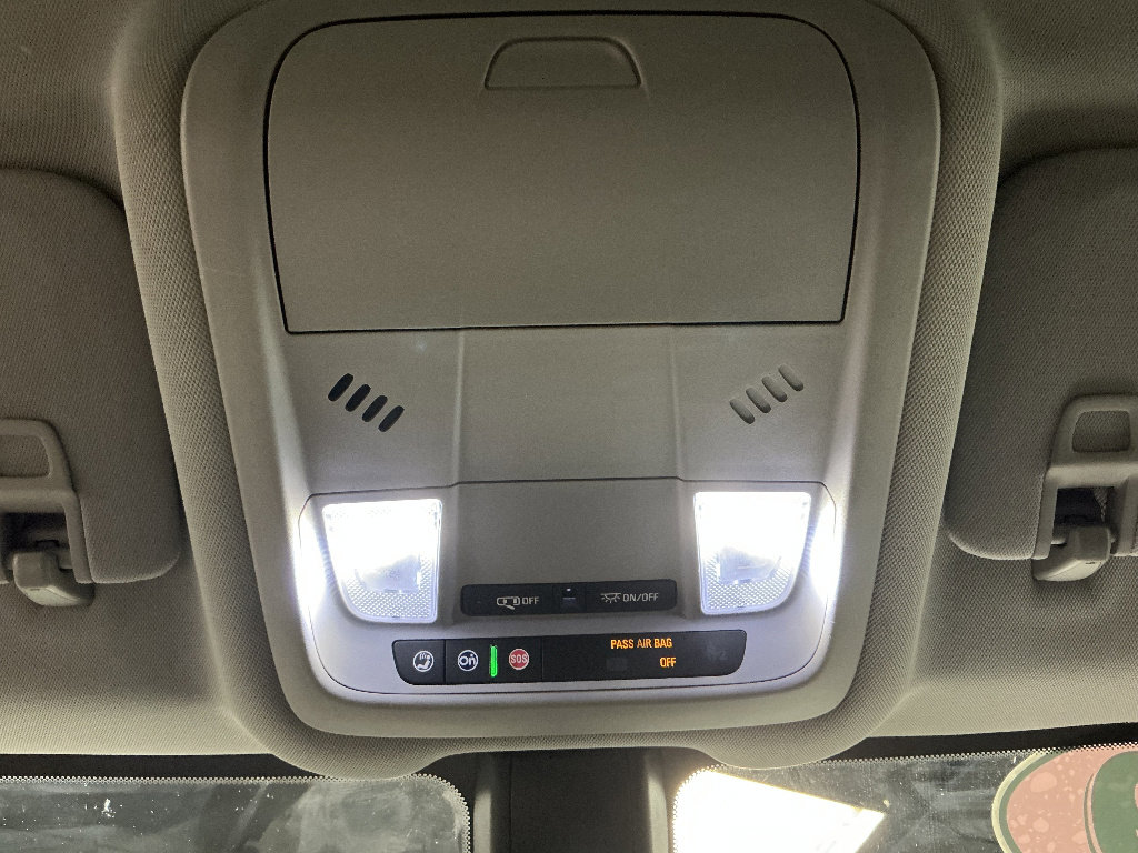 Used 2019 Chevrolet Equinox LT FWD image 17