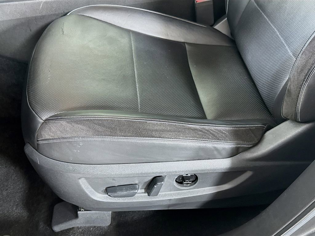 Certified 2019 INFINITI QX50 Essential w/ Sensory Package FWD image 25