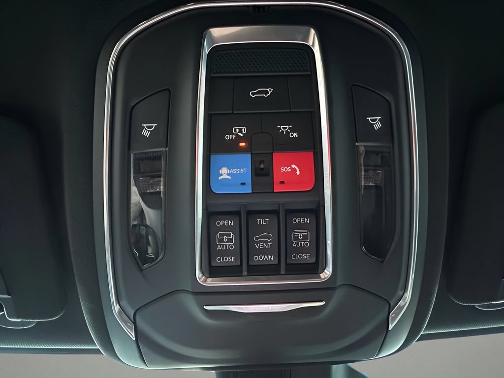 New 2025 Jeep Grand Cherokee L Overland w/ Advanced Protech Group III AWD/4WD image 28