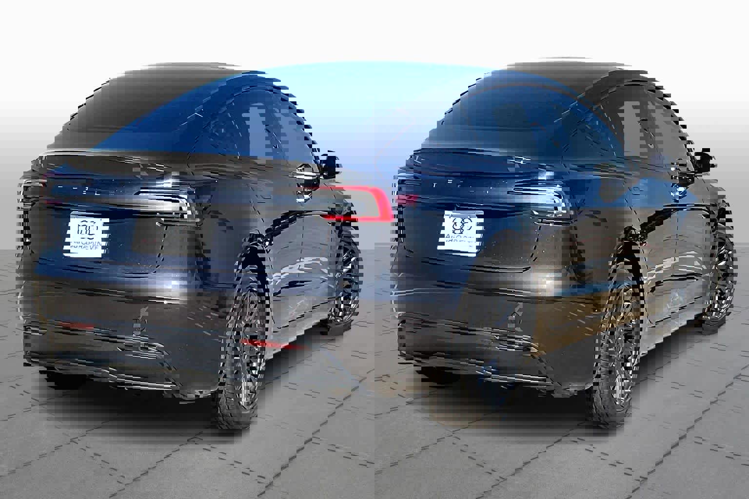 Used 2025 Tesla Model 3 Long Range image 13