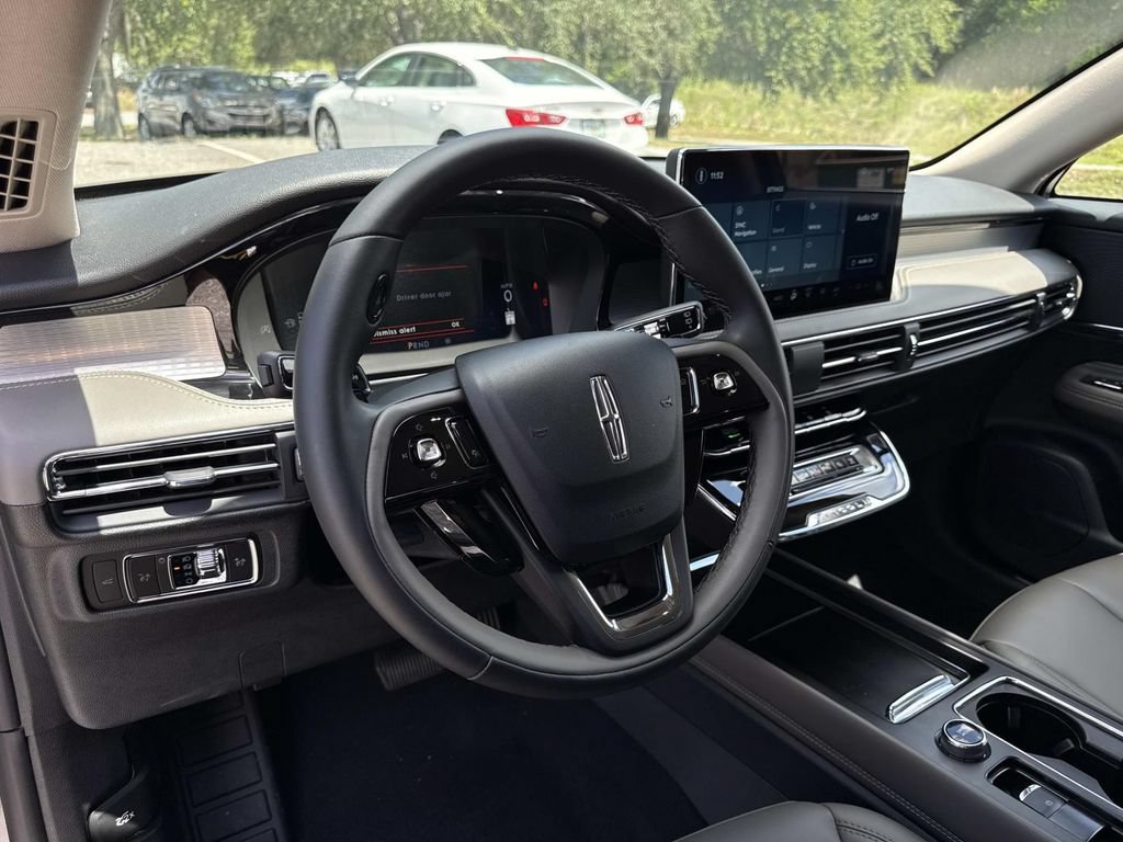 Certified 2026 Lincoln Corsair Premiere AWD/4WD image 32