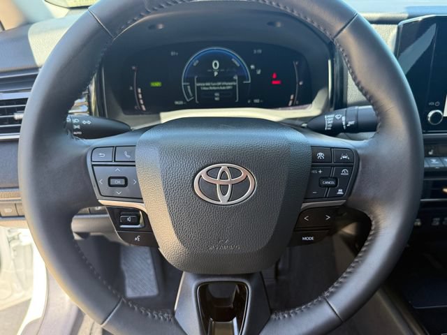 Used 2025 Toyota Camry LE w/ Convenience Package FWD image 11