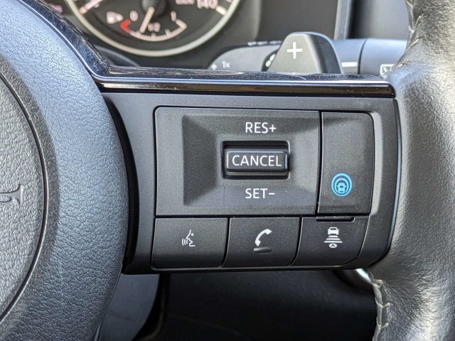 Used 2023 Nissan Rogue SL FWD image 28
