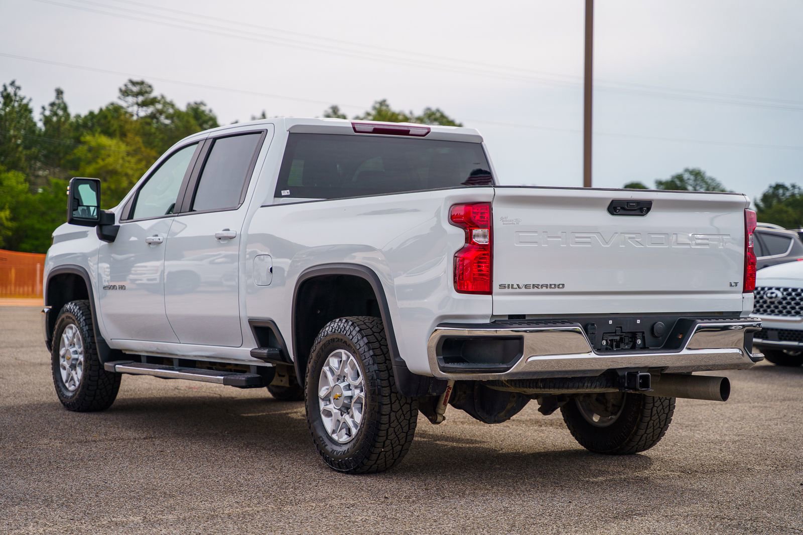 Used 2024 Chevrolet Silverado 2500 LT image 5