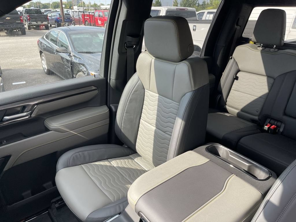 New 2026 Chevrolet Silverado 2500 ZR2 AWD/4WD image 24