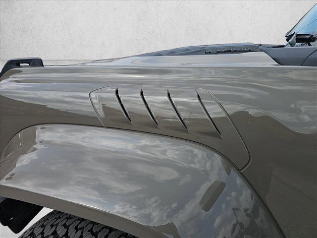 New 2025 Ford Bronco Raptor image 10