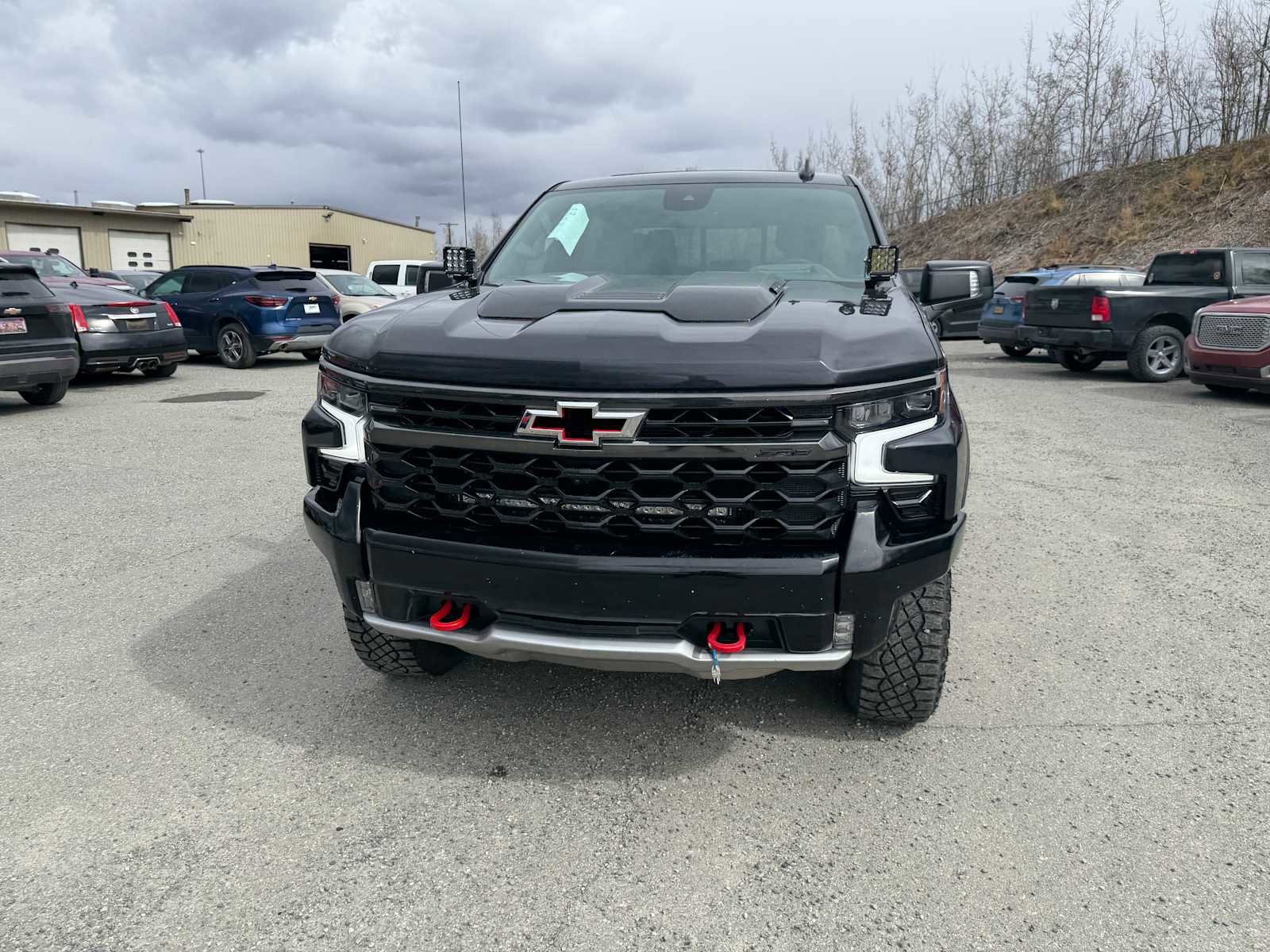 Used 2024 Chevrolet Silverado 1500 ZR2 w/ Technology Package AWD/4WD image 4