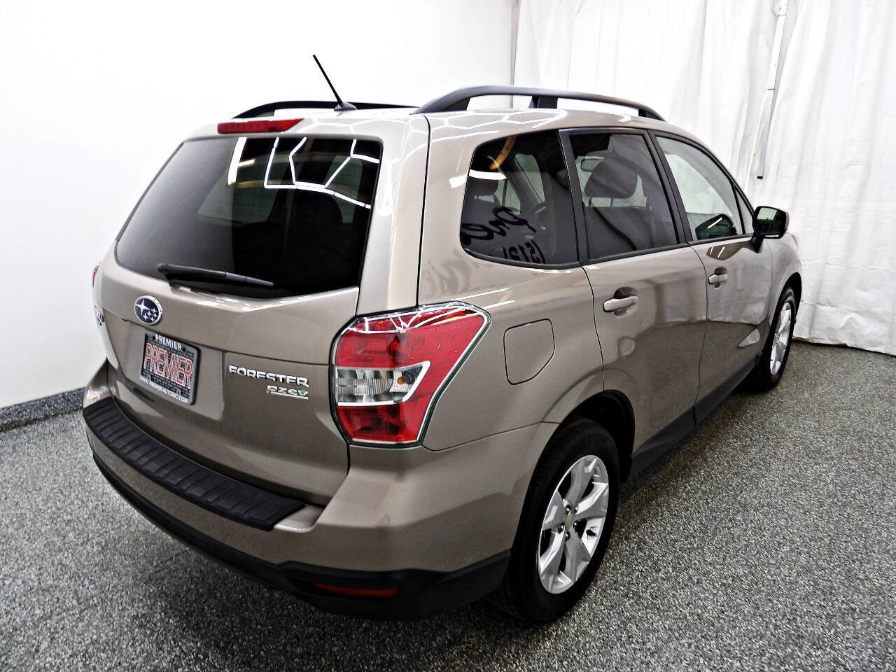 Used 2015 Subaru Forester 2.5i Premium image 6