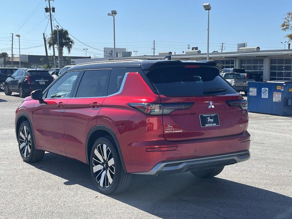New 2026 Mitsubishi Outlander SEL image 3