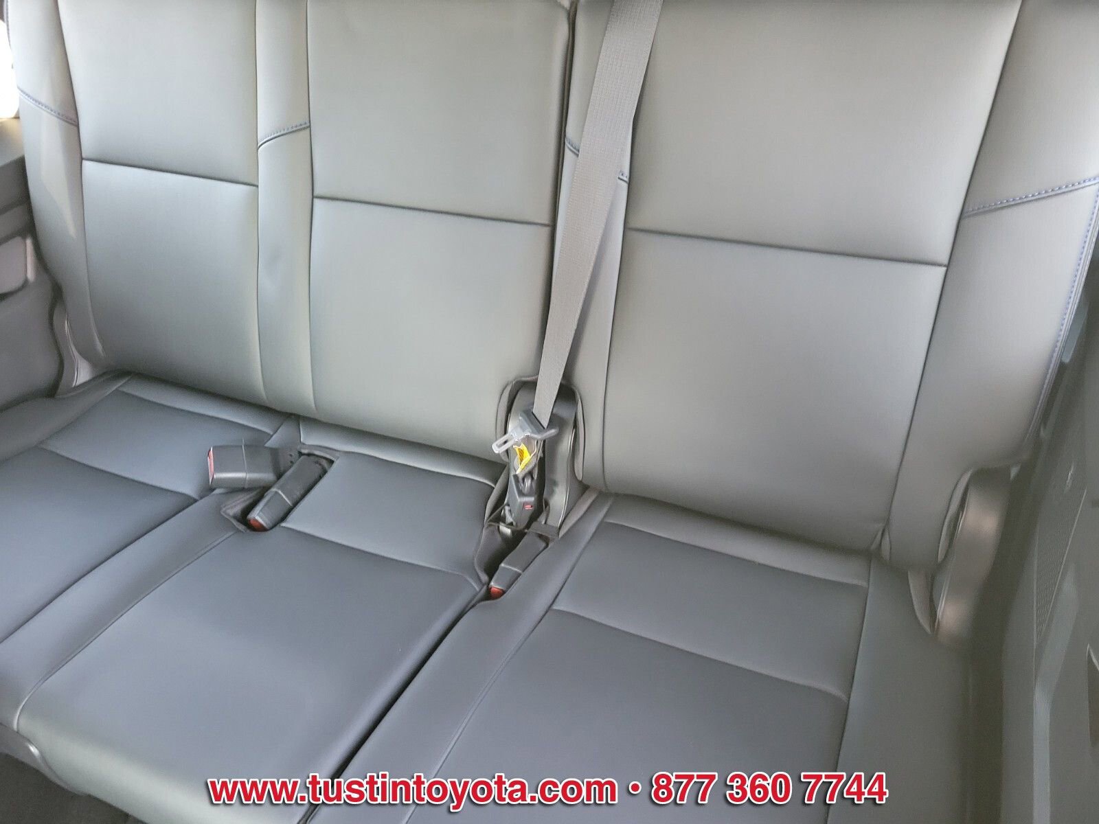 Certified 2024 Toyota Sequoia Platinum AWD/4WD image 12