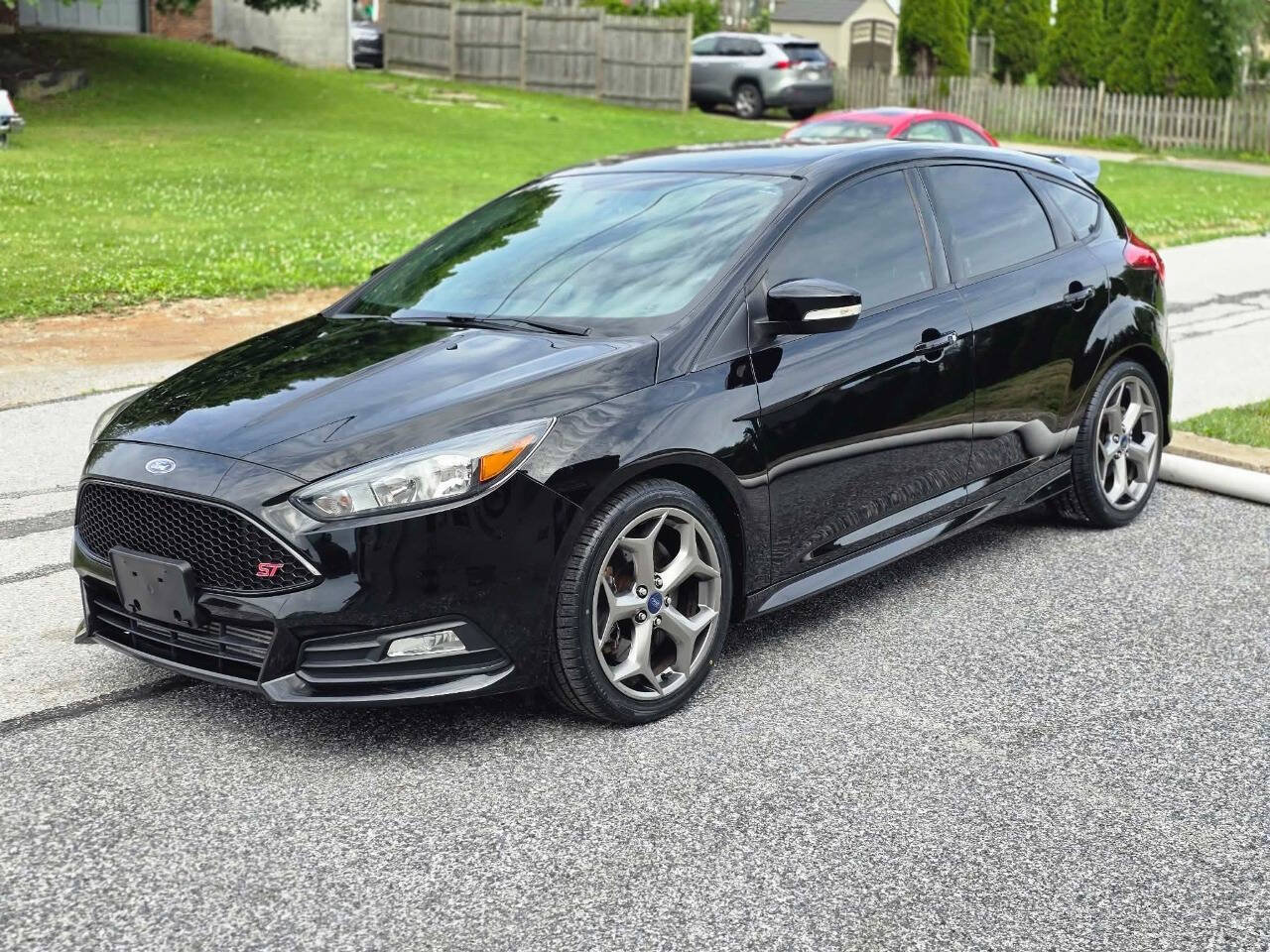 Used 2018 Ford Focus ST FWD image 10