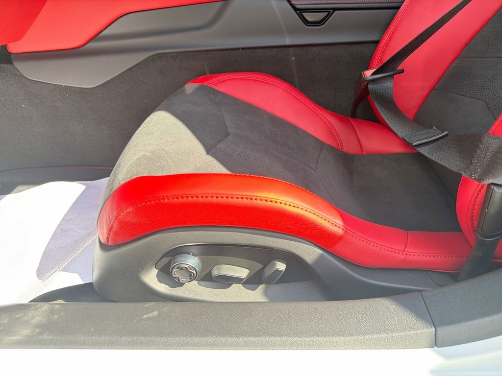 New 2026 Chevrolet Corvette Stingray Premium Cpe w/ Z51 Performance Package image 16