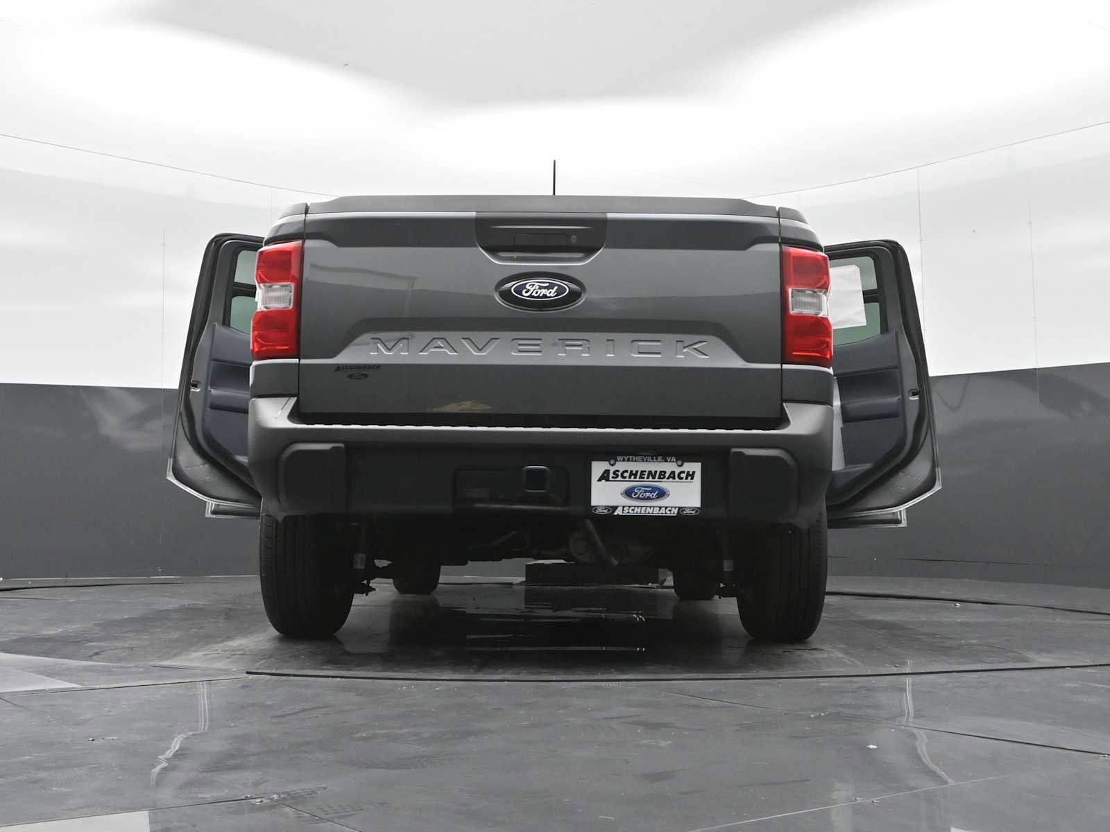 New 2025 Ford Maverick XLT image 30